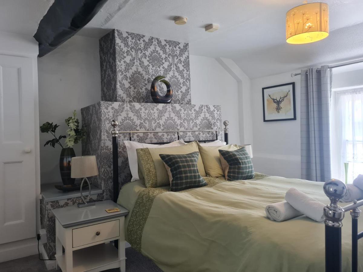 The Crown Inn - Wentnor Bishop's Castle Buitenkant foto