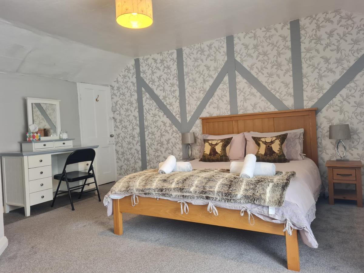 The Crown Inn - Wentnor Bishop's Castle Kamer foto